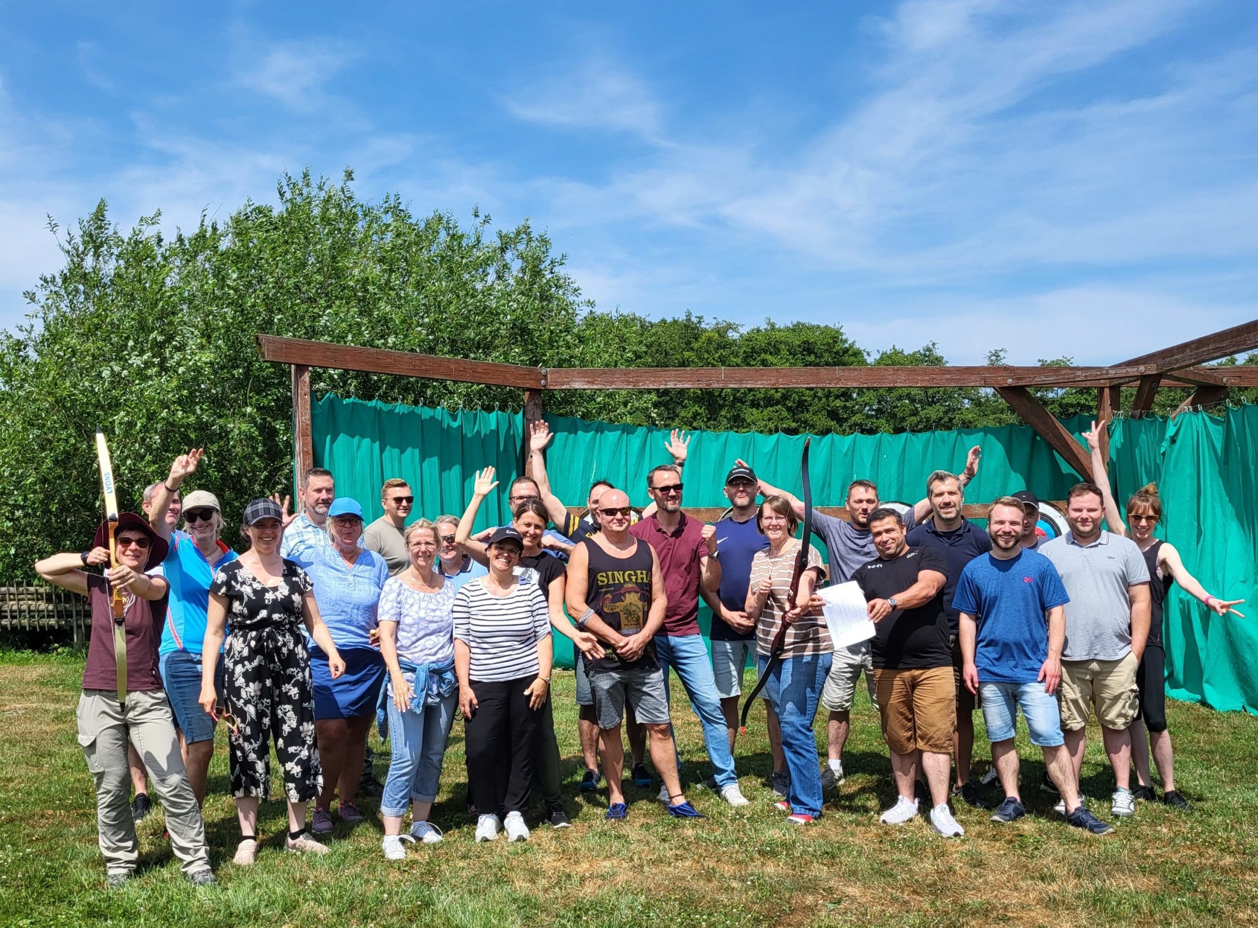Dos equipos lucharon por la victoria y disputaron una reñida regata mano a mano.