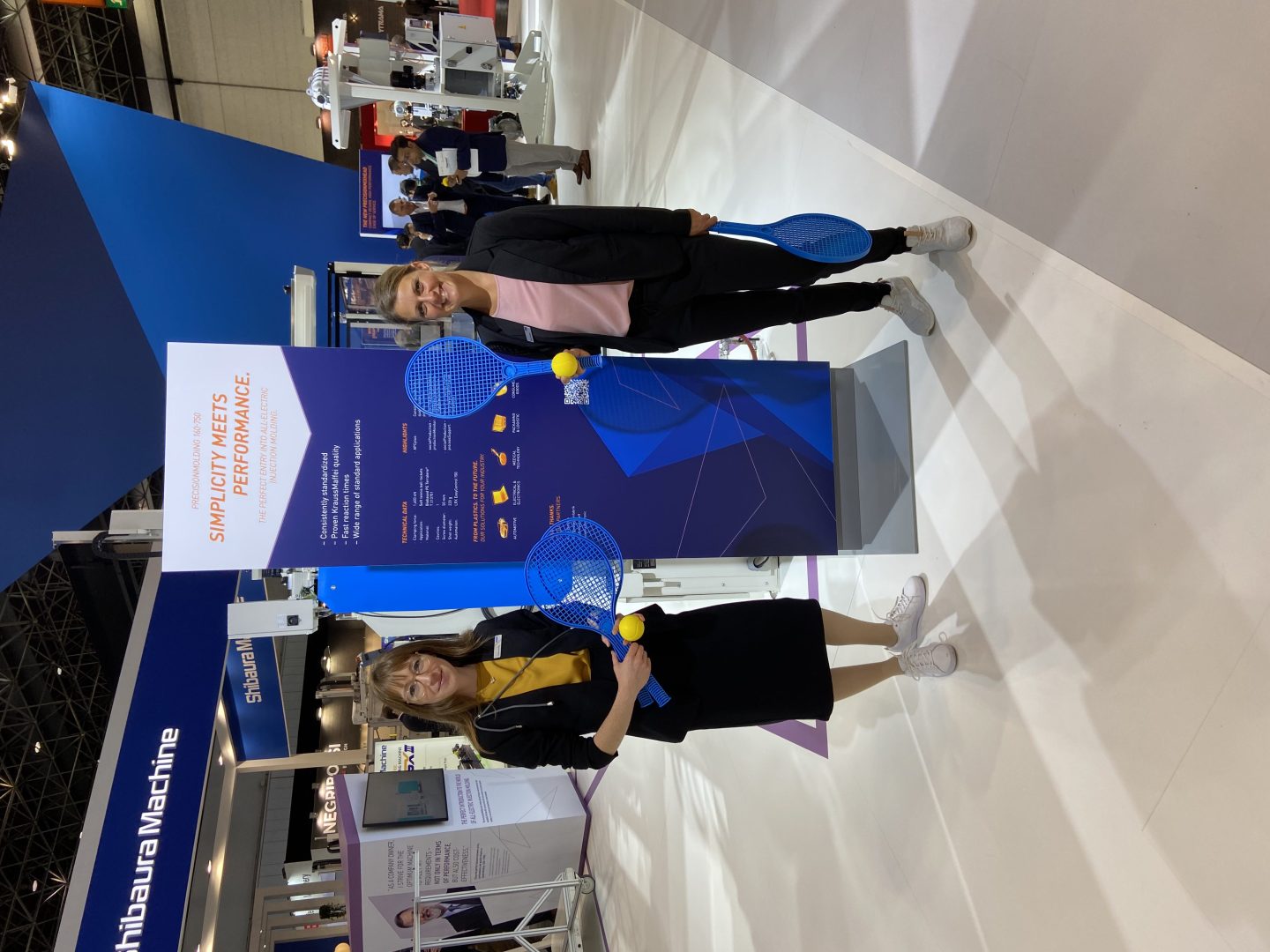 KraussMaffei stellt in Halle 15 am Stand C 24 Softballschläger aus dem #Biokunststoff #Terralene® her. Terralene® sind Bio-#Compounds auf Basis von #Polyethylen (PE) aus #nachwachsenden Rohstoffen.