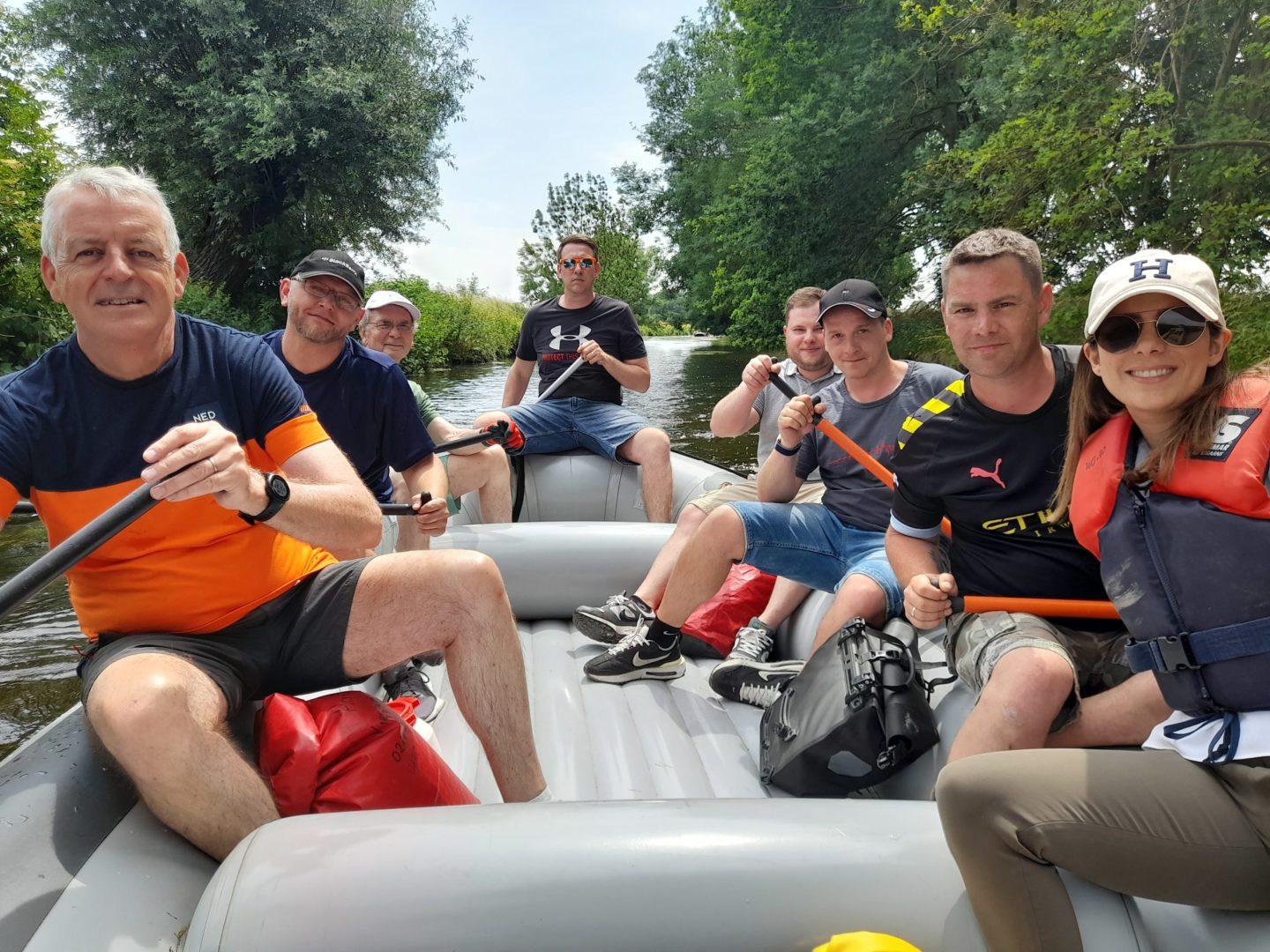 Al parecer, el primer barco del FKuR se puso en cabeza, pero enseguida le alcanzaron.