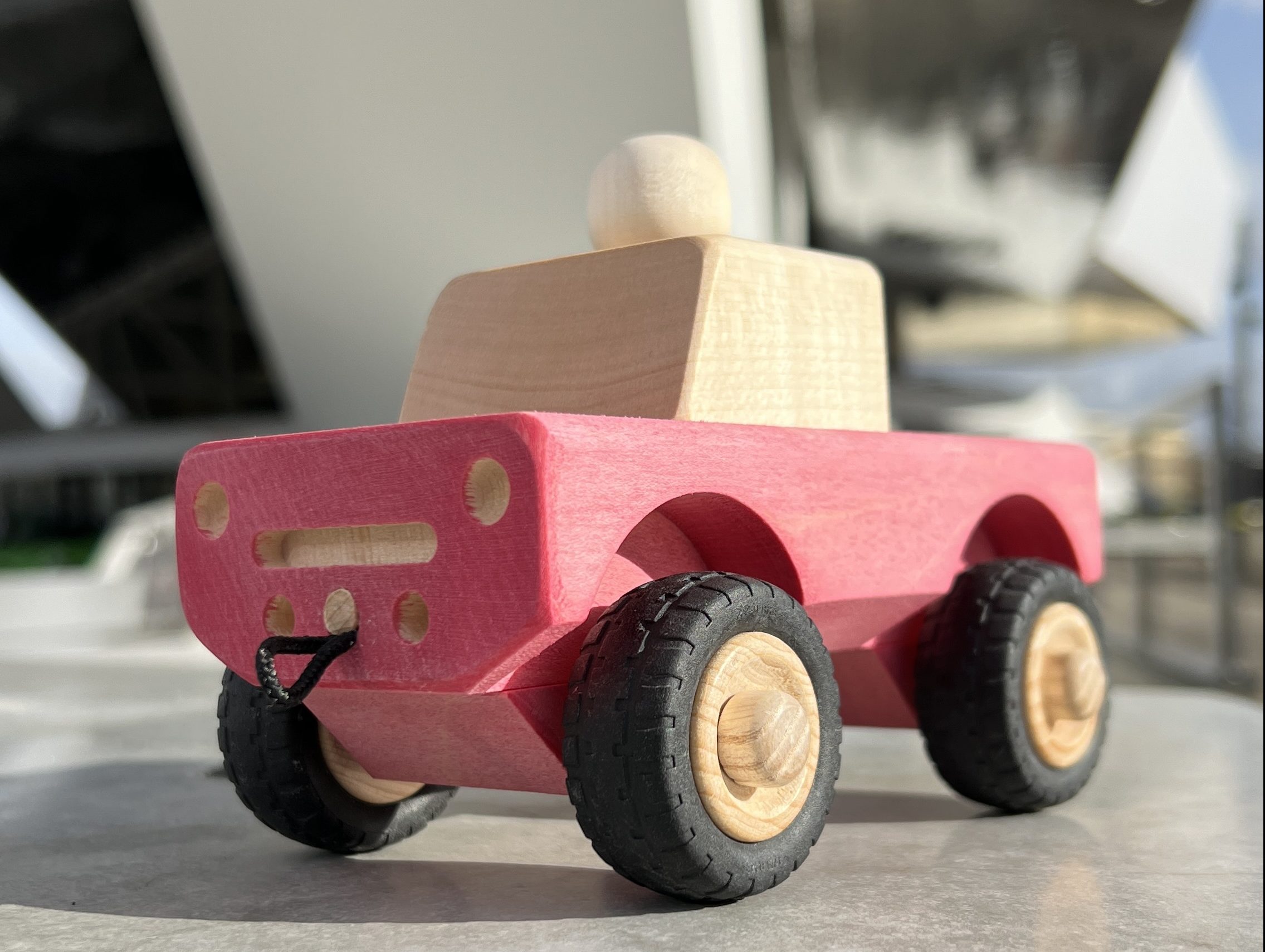 holler poller - Spielzeug mit Biokunststoff-Reifen