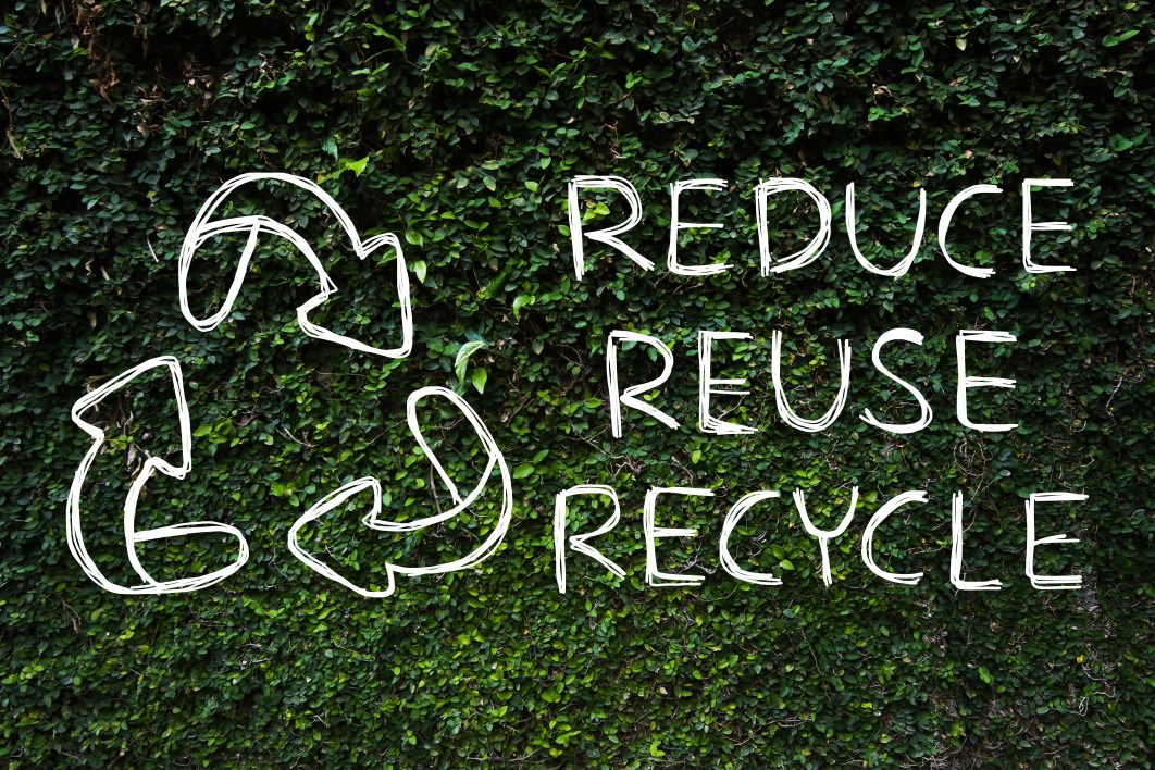Se il ciclo di vita dei prodotti in plastica è modellato sul ciclo chiuso della natura, conserviamo in modo sostenibile le risorse limitate e otteniamo materiali preziosi dai rifiuti!